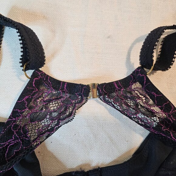 Ashley Graham Black & Purple Lace Bra - Size 38C - Picture 7 of 7